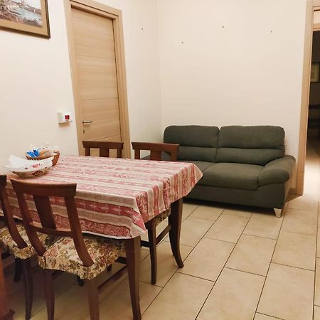 Appartement A Casa Di Anri à Turin Extérieur photo